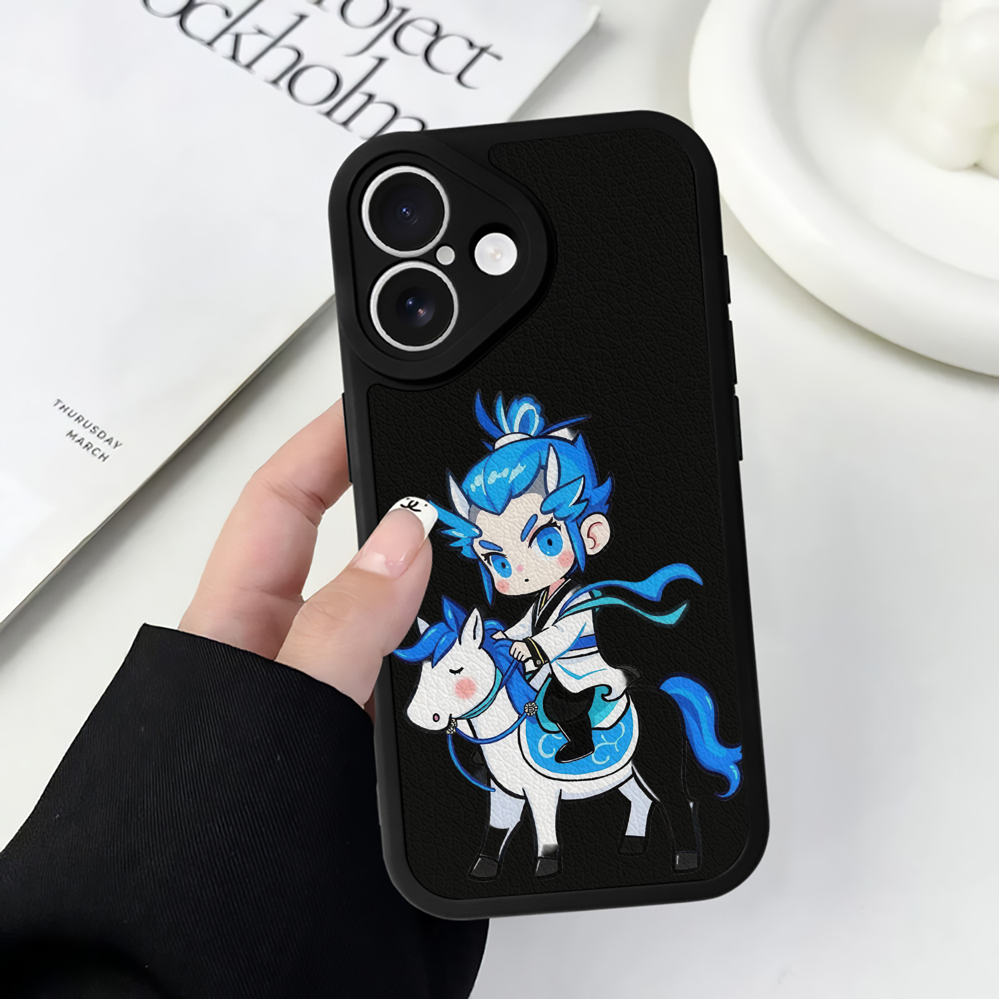 （画像用） Ne Zha 2 ナタ 魔童の大暴れ 【iPhone 16シリーズ対応】シリコンスマホケース（レザー調） 材質：シリコン